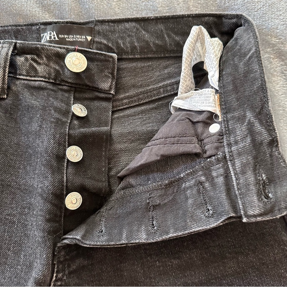 Zara Black Button Fly Raw Hem Straight Leg Jeans Size 2 - Picture 7 of 12